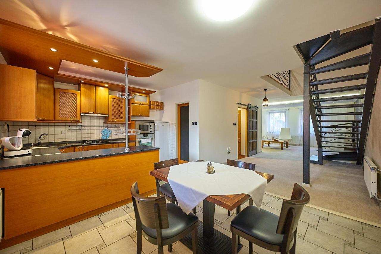 Dependance Patriot Trnava Hotel Bagian luar foto