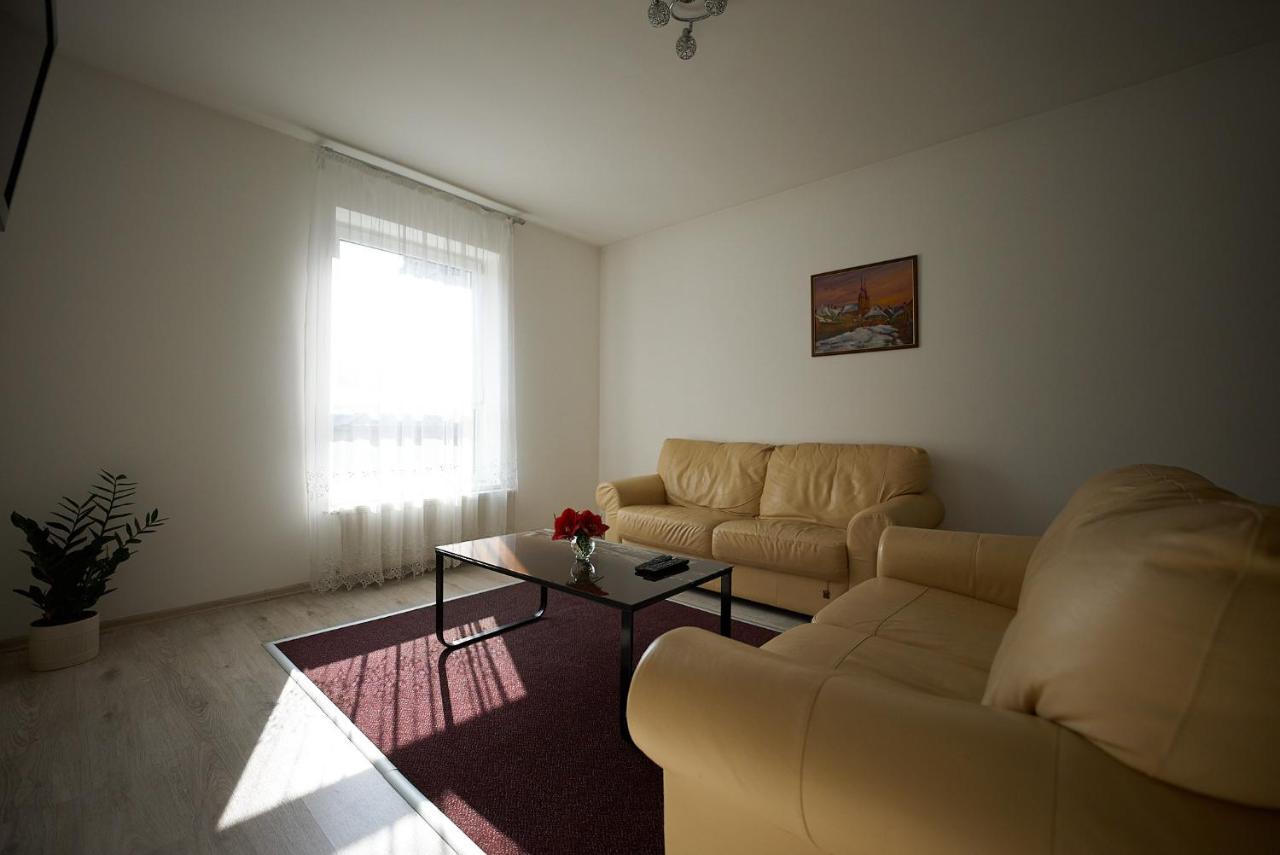 Dependance Patriot Trnava Hotel Bagian luar foto