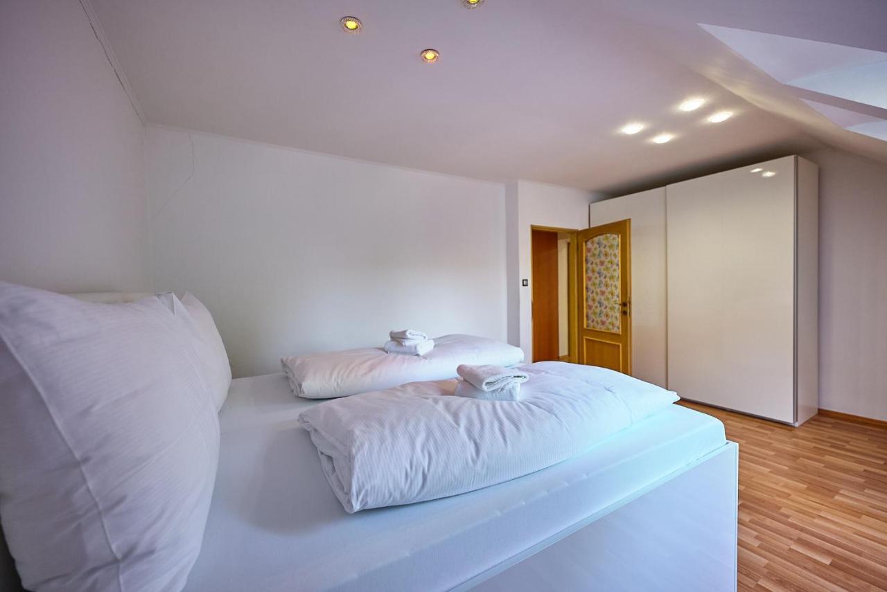 Dependance Patriot Trnava Hotel Bagian luar foto